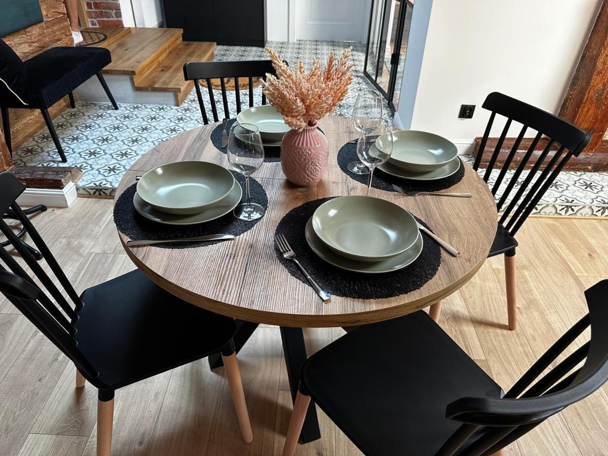 Apartament Miodowy - Darmowy Parking - Klmatyzacja - Wifi Stary Toruń Kültér fotó
